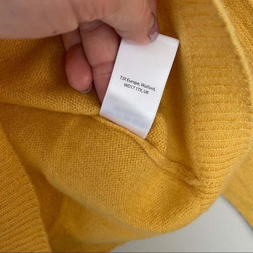 Cynthia Rowley Cashmere Sweater - Picture 4 of 5